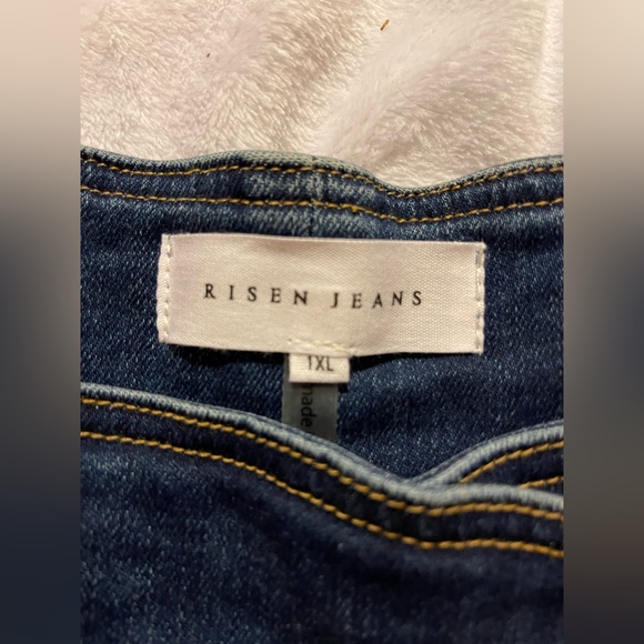 NWT RISEN CROSS WAIST PULL ON CAPRI JEANS DARK WASH 1XL - Picture 5 of 7